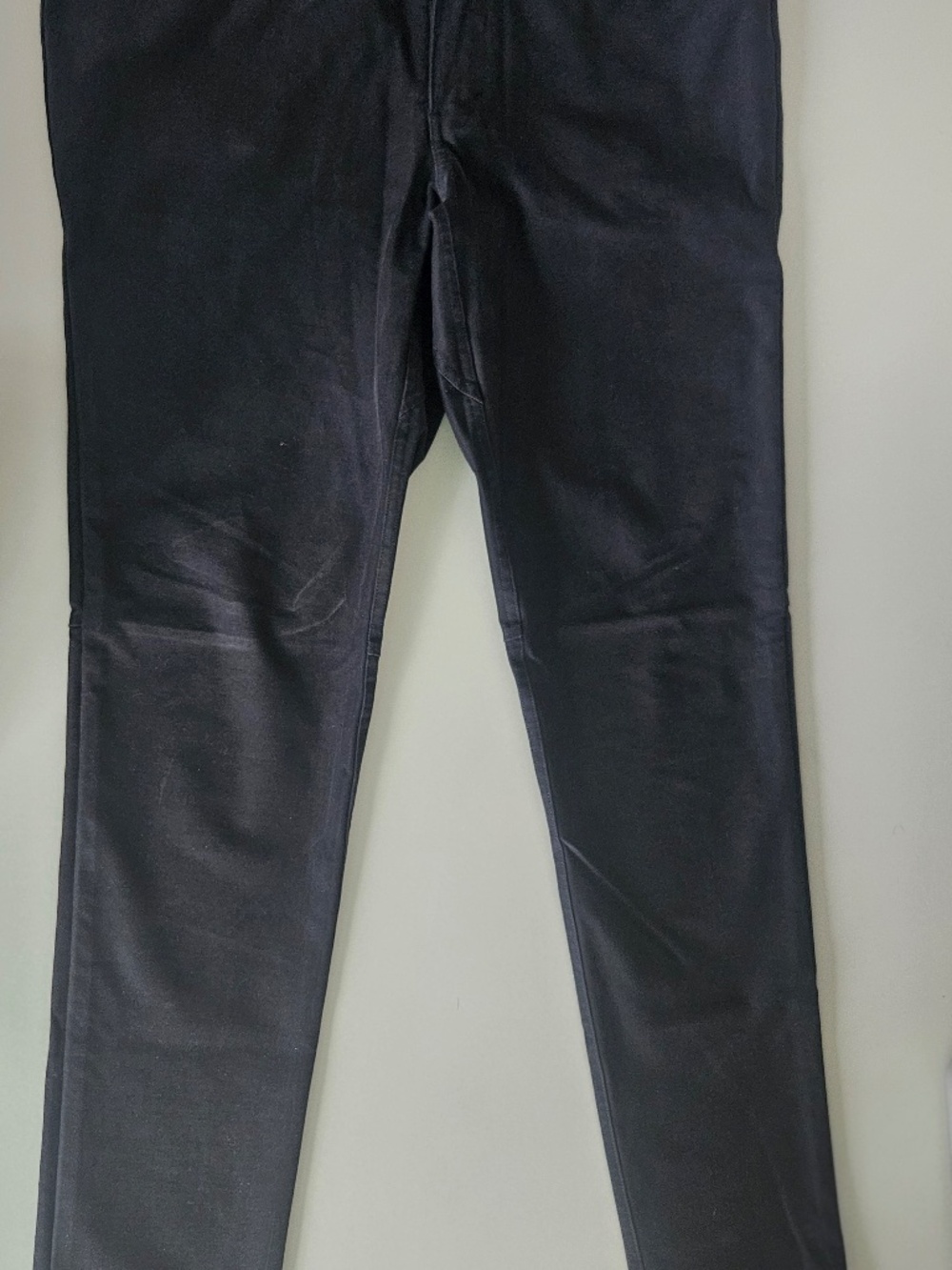 Lululemon Men’s Black Casual Pants – Stylish & Versatile